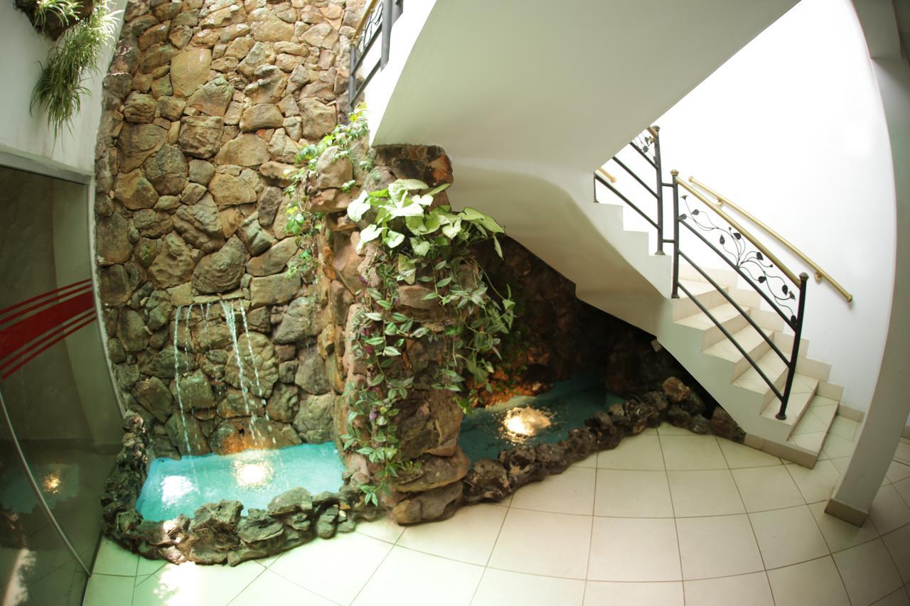 Hotel Del Sur San Lorenzo Exterior photo